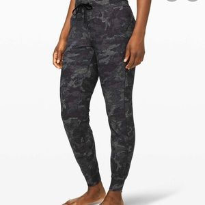 Ready to Rulu Lulu Lemon Joggers